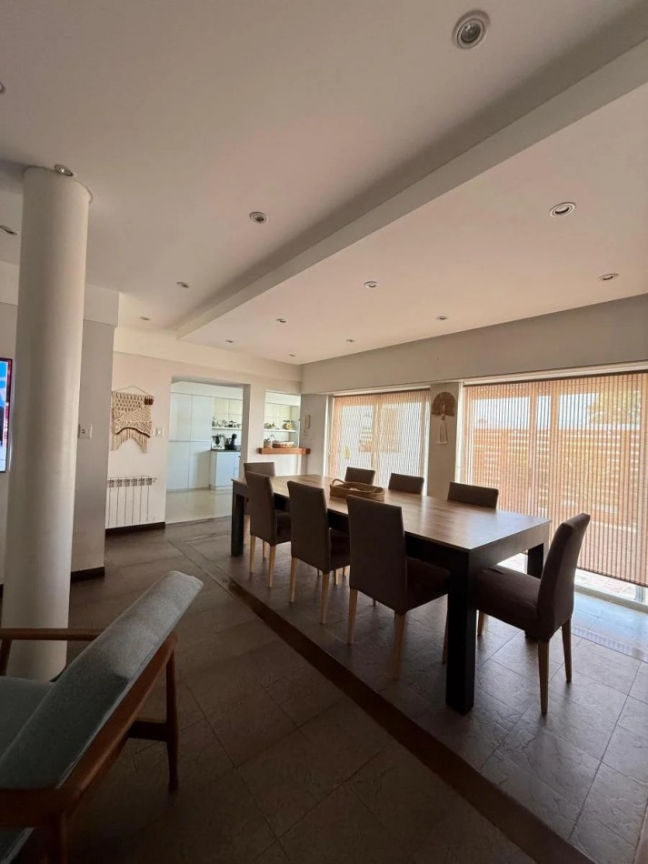 Chalet en venta 4 amb. Barrio San Carlos Mar del Plata