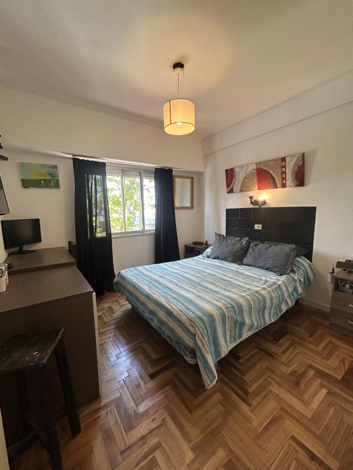 3 Ambientes todo a la calle con balcon / Barrio San Jose / Permuta