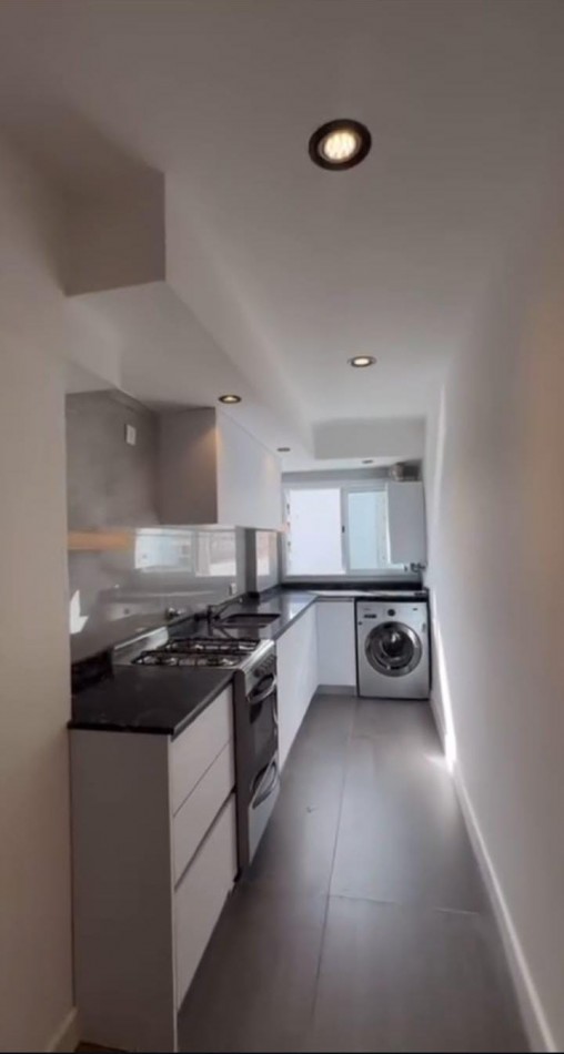 4 Ambientes con Terraza 40m2 + Cochera. Vista Exclusiva a Plaza San Martin