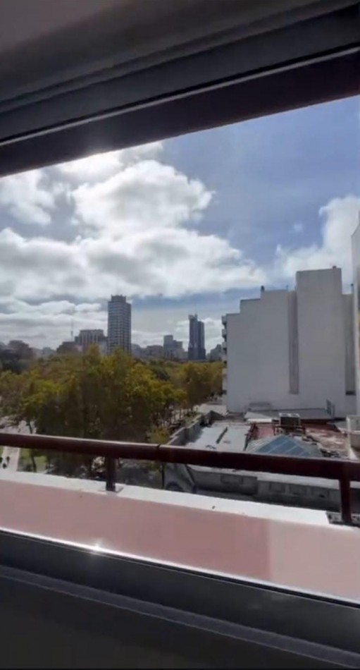 4 Ambientes con Terraza 40m2 + Cochera. Vista Exclusiva a Plaza San Martin