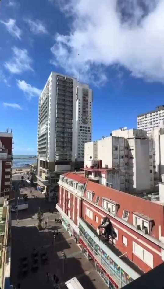 4 Amb.+Escrit. Terraza y Vista al Mar. Reciclado. Centro