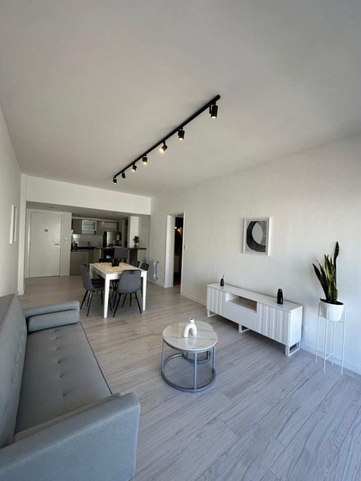 4 Amb.+Escrit. Terraza y Vista al Mar. Reciclado. Centro