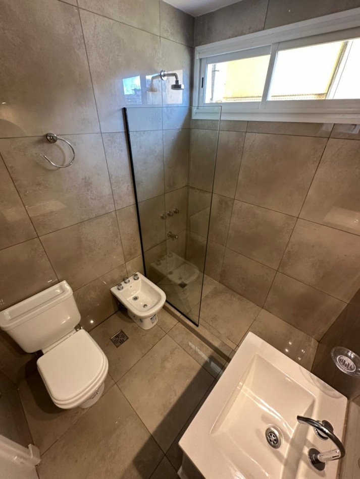 4 Amb.+Escrit. Terraza y Vista al Mar. Reciclado. Centro