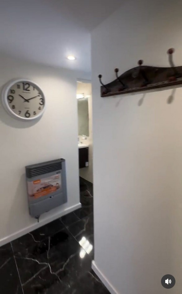 2 Amb.+Dep. C/Balcon reciclado y Amoblado. A una cuadra del mar