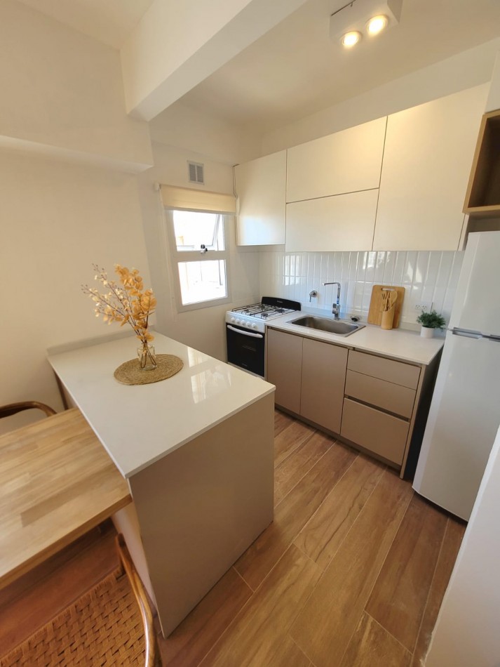 Dto.2 Amb.c/Cochera. Vista abierta Z/Aldrey /Torreon. Reciclado y amoblado