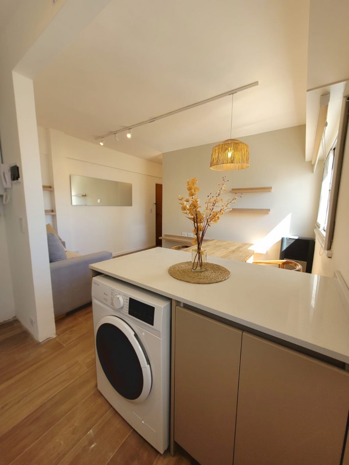 Dto.2 Amb.c/Cochera. Vista abierta Z/Aldrey /Torreon. Reciclado y amoblado