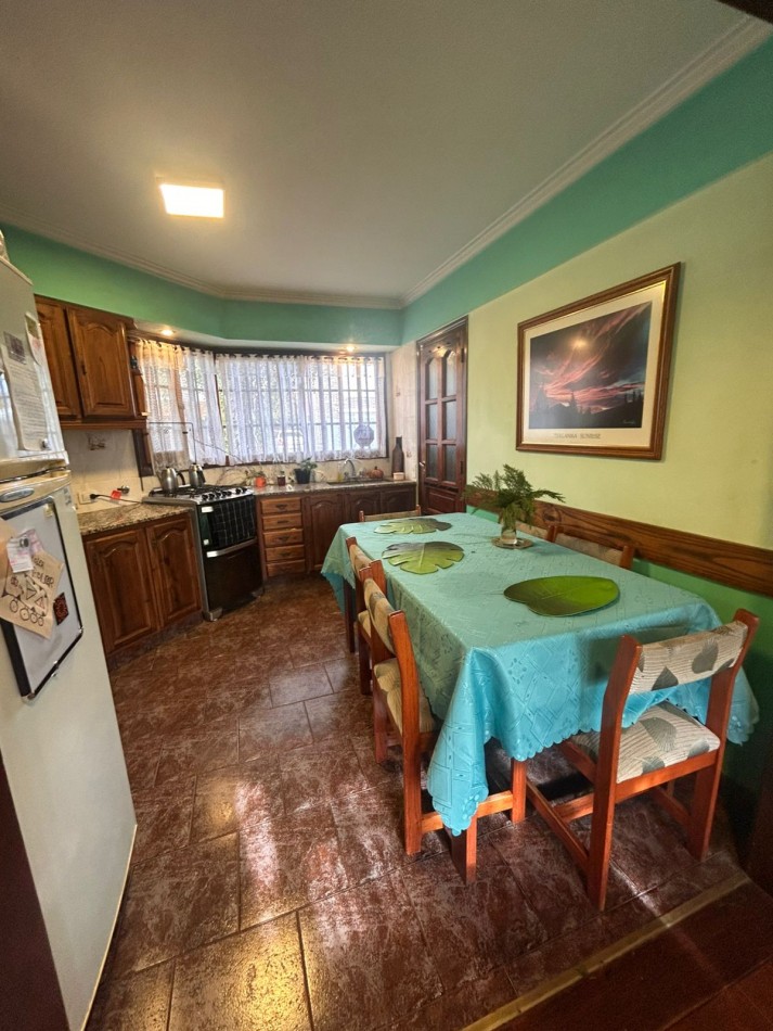 Chalet 4 Amb. Los Pinares. Apto credito. Permuta