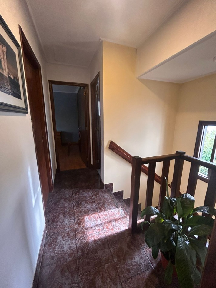 Chalet 4 Amb. Los Pinares. Apto credito. Permuta