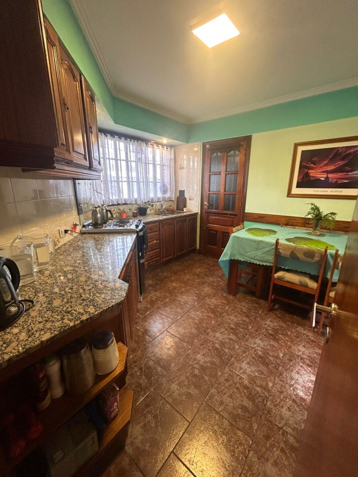 Chalet 4 Amb. Los Pinares. Apto credito. Permuta