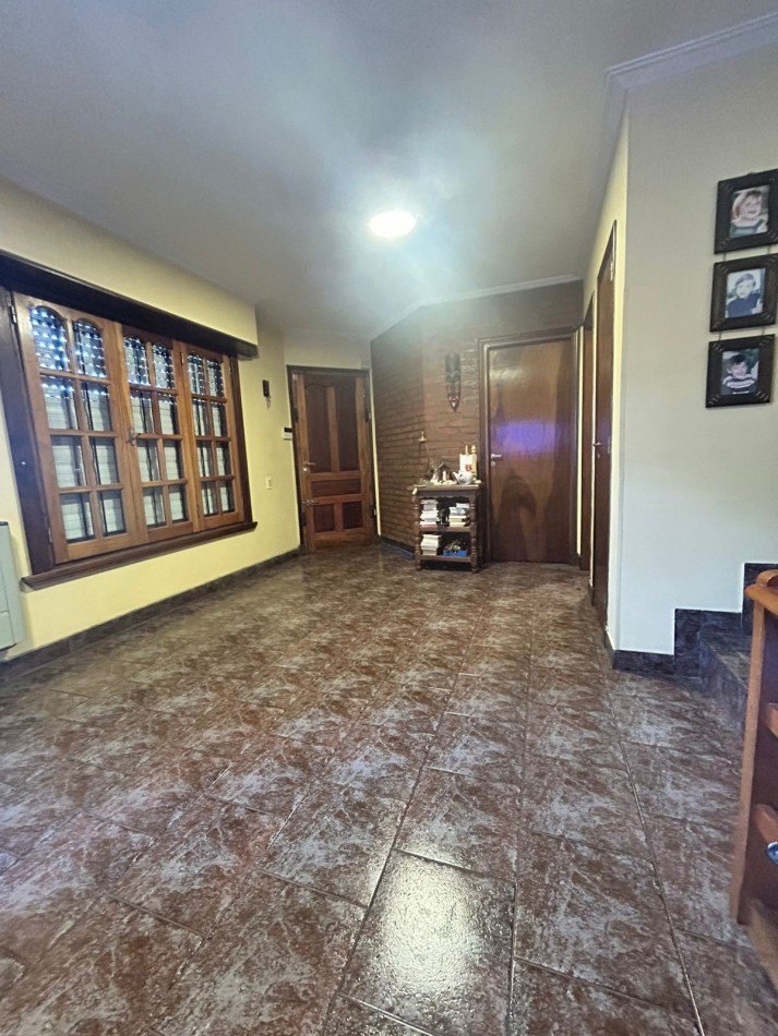 Chalet 4 Amb. Los Pinares. Apto credito. Permuta