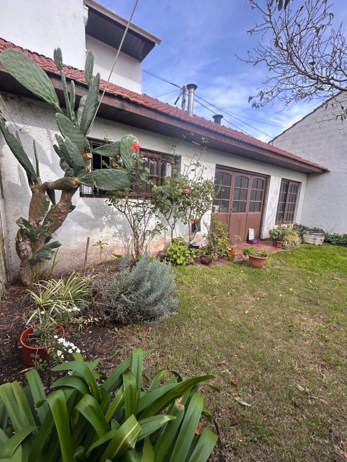 Chalet 4 Amb. Los Pinares. Apto credito. Permuta