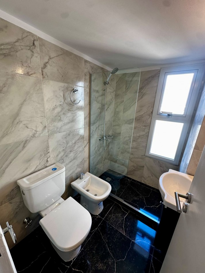 Departamento 2 amb c/COCHERA Edif.Bristol Center