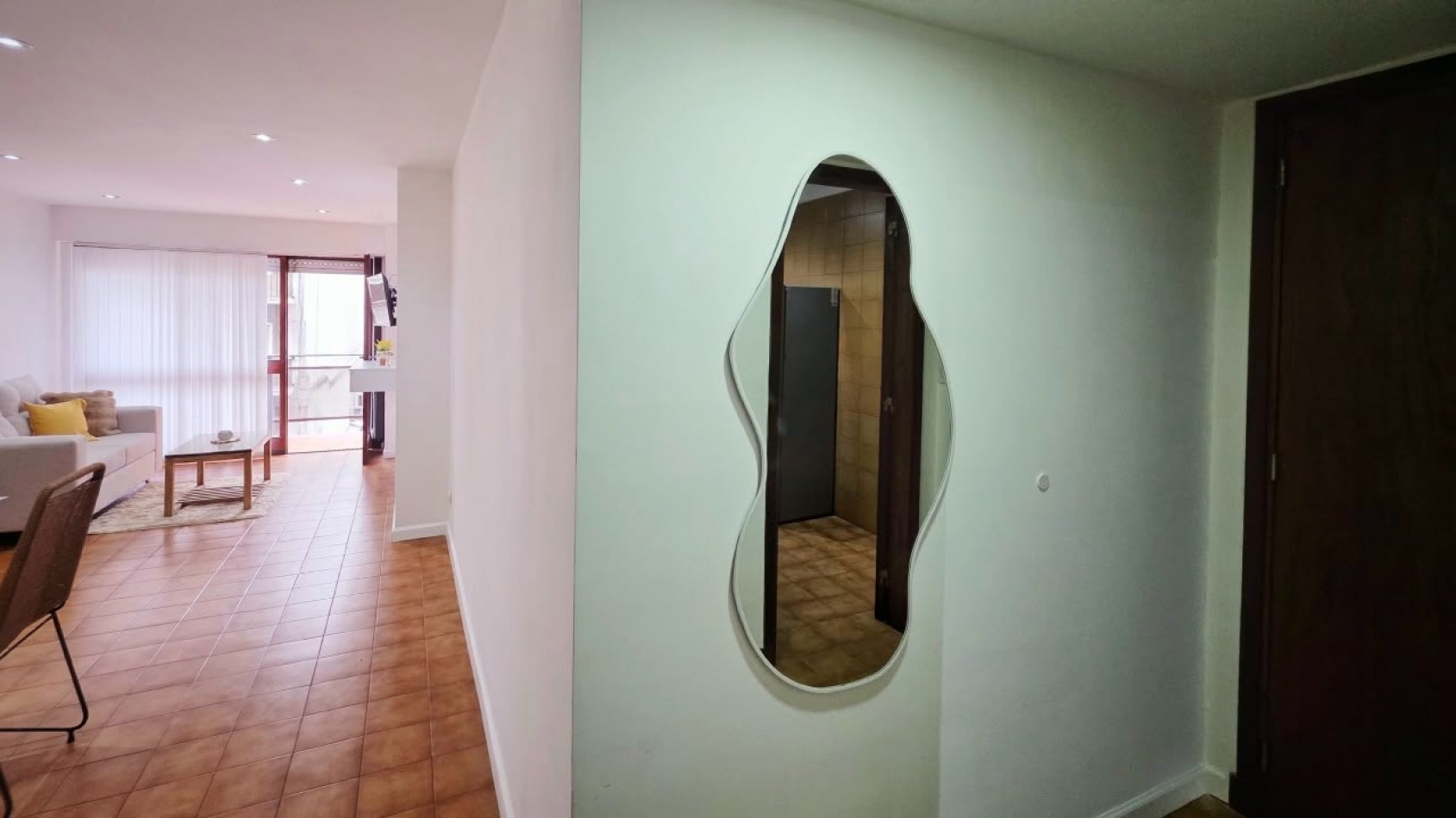 Depto 2 amb.c/depend c/balcon. Reciclado