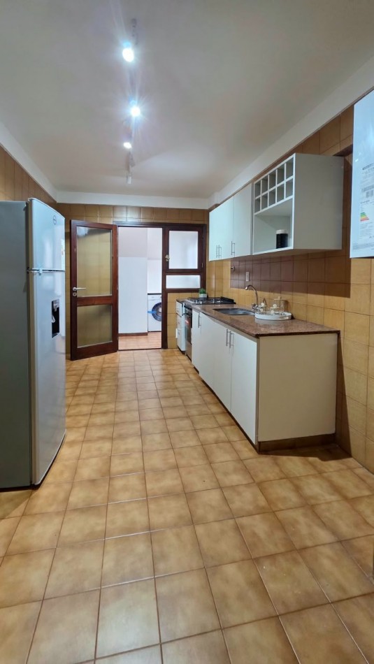 Depto 2 amb.c/depend c/balcon. Reciclado