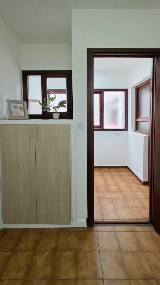 Depto 2 amb.c/depend c/balcon. Reciclado