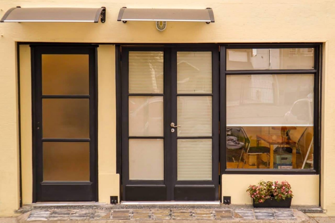 3 propiedades en block Chalet 6 dorm.+Local+PH 2 amb. Parque/Quincho A.Libertad 4300 Mar del Plata