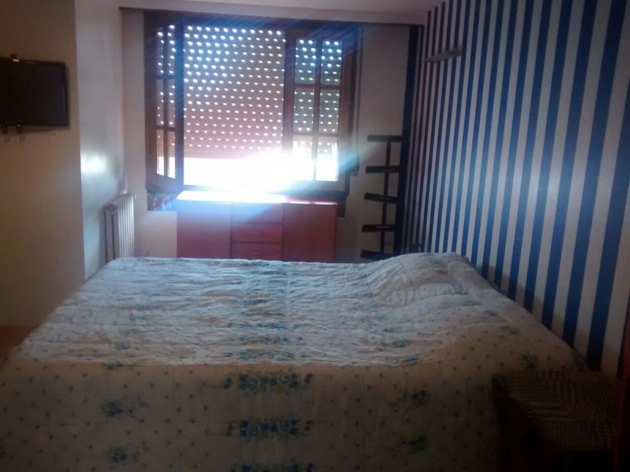 3 propiedades en block Chalet 6 dorm.+Local+PH 2 amb. Parque/Quincho A.Libertad 4300 Mar del Plata