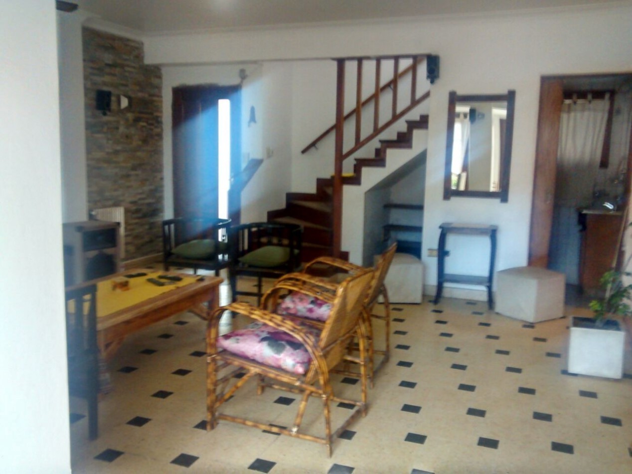 3 propiedades en block Chalet 6 dorm.+Local+PH 2 amb. Parque/Quincho A.Libertad 4300 Mar del Plata