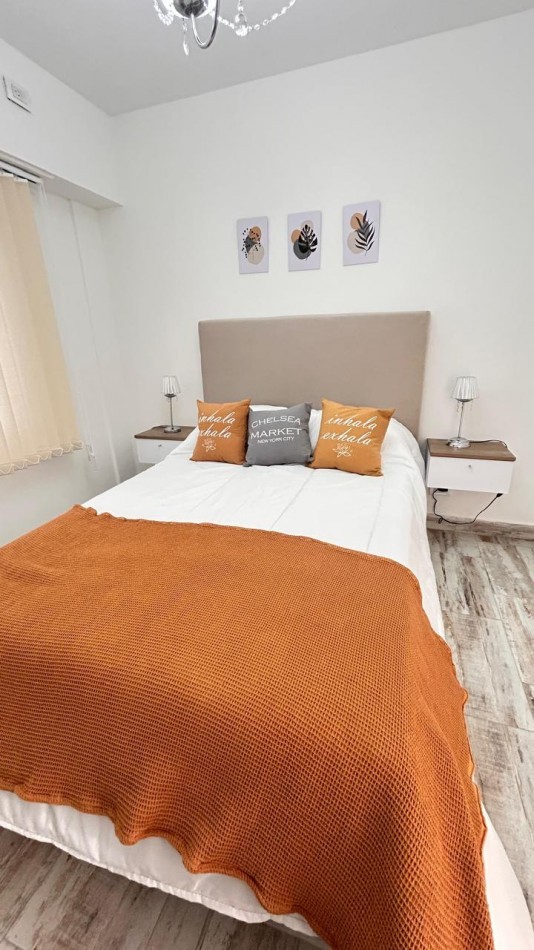 2 Amb.c/Depend. COCHERA. Al frente c/Balcon. Amoblado. Santa Fe y Rivadavia