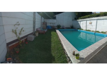Chalet en ph c/Piscina Climatizada. B.Caisamar Mar del Plata Alquiler temporada 2026