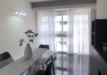 2 Amb.+Dep. C/Balcon reciclado y Amoblado. A una cuadra del mar